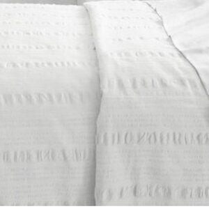 BATES Vintage Ripplette Seersucker Bed Coverlet